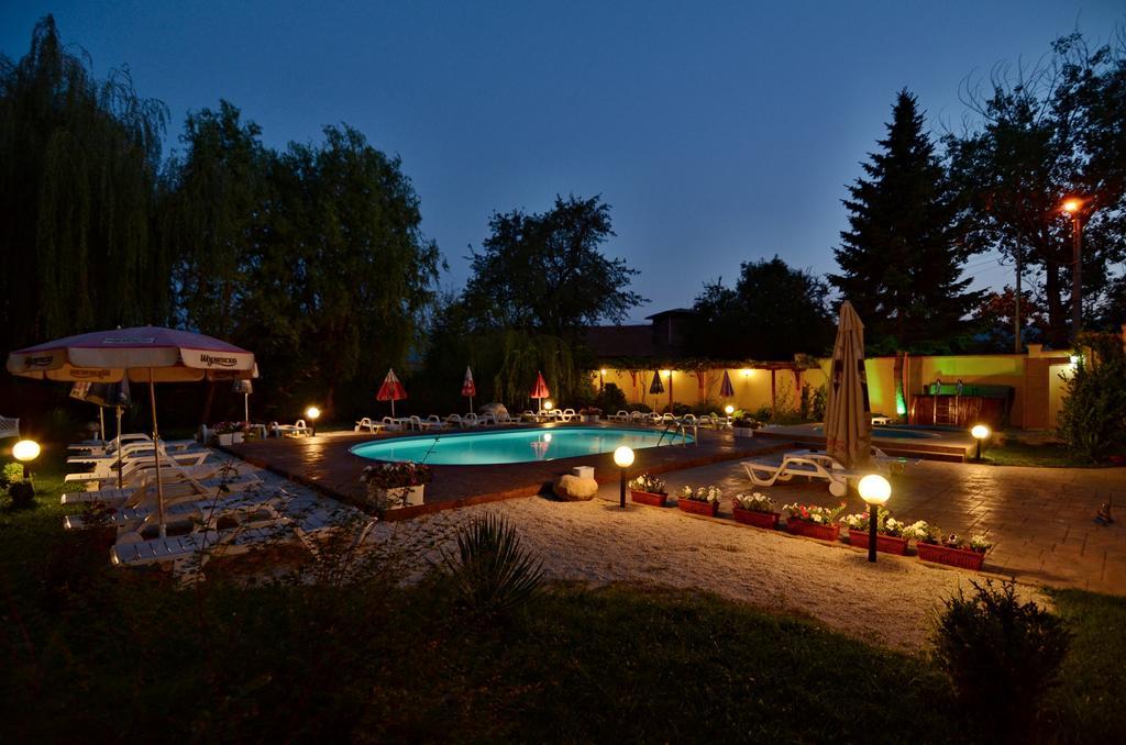 Family Hotel IV Welingrad Zewnętrze zdjęcie