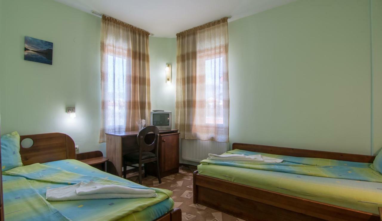 Family Hotel IV Welingrad Zewnętrze zdjęcie